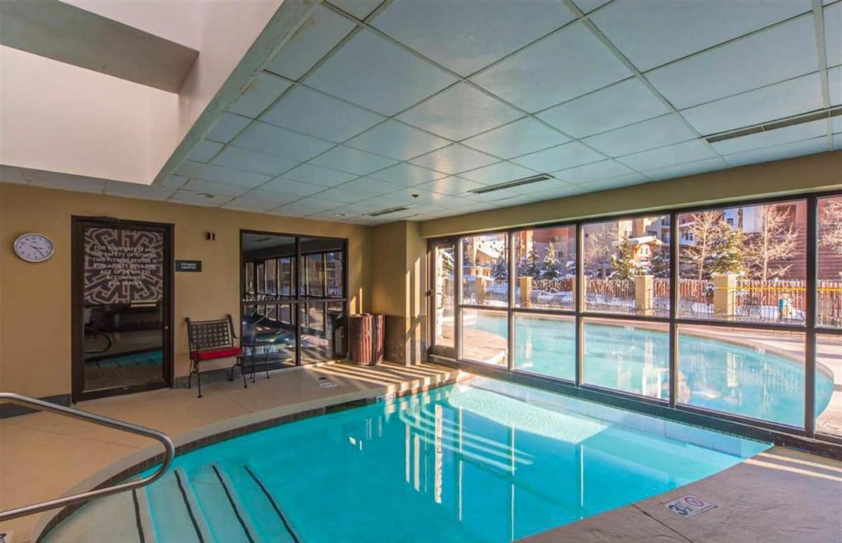 1bd 504 Perfect Location With Pool And Hot Tub Hébergement de vacances *